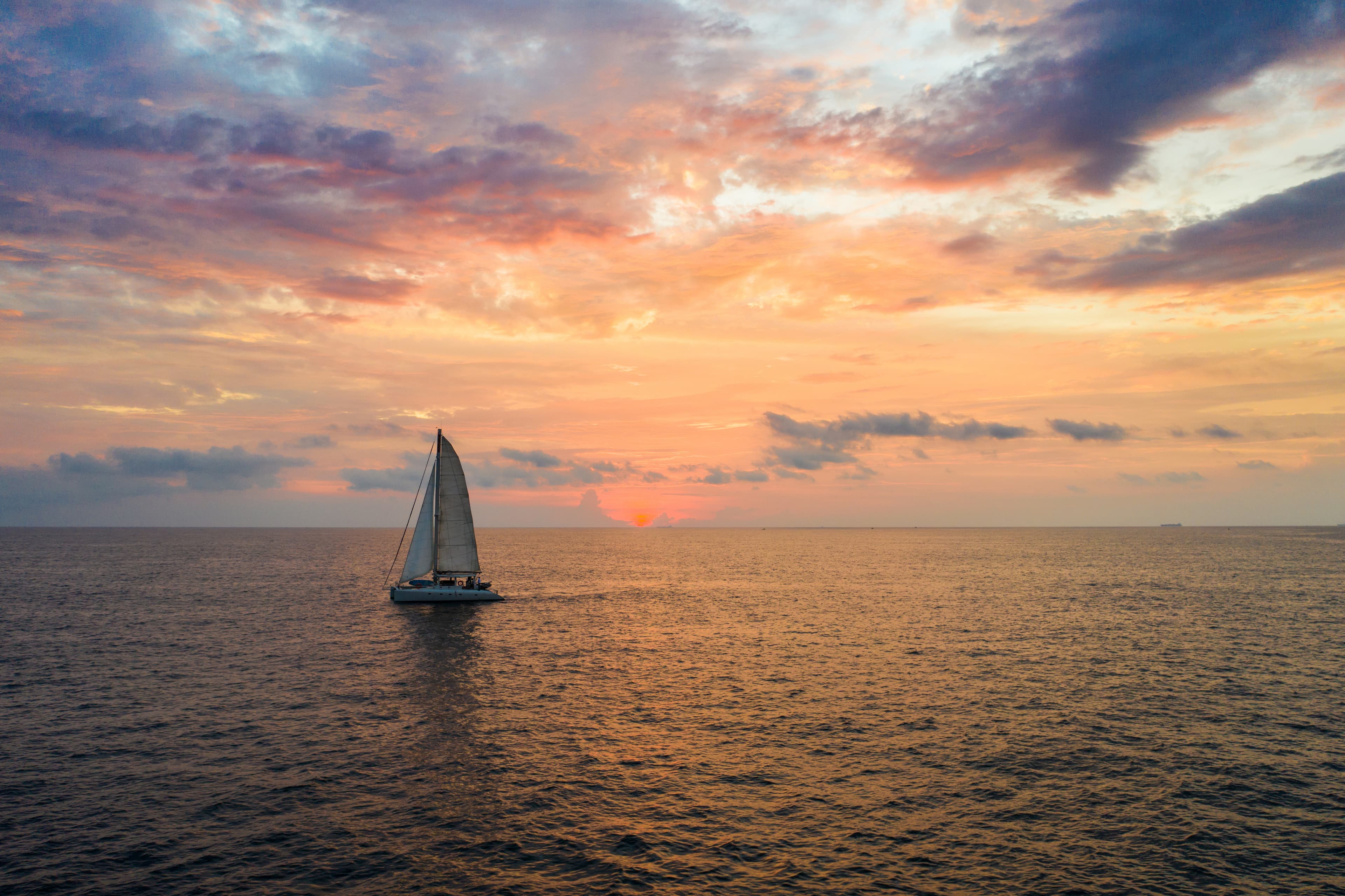 Private sailing yacht charter on the Indian Ocean, Sri Lanka